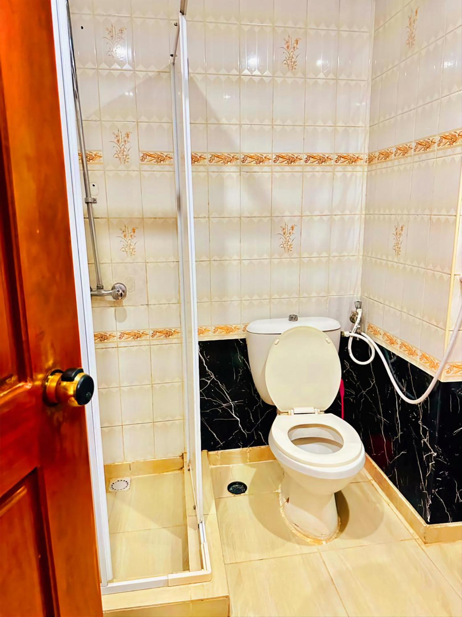Royal Village Hotel Dar es Salaam Bagian luar foto