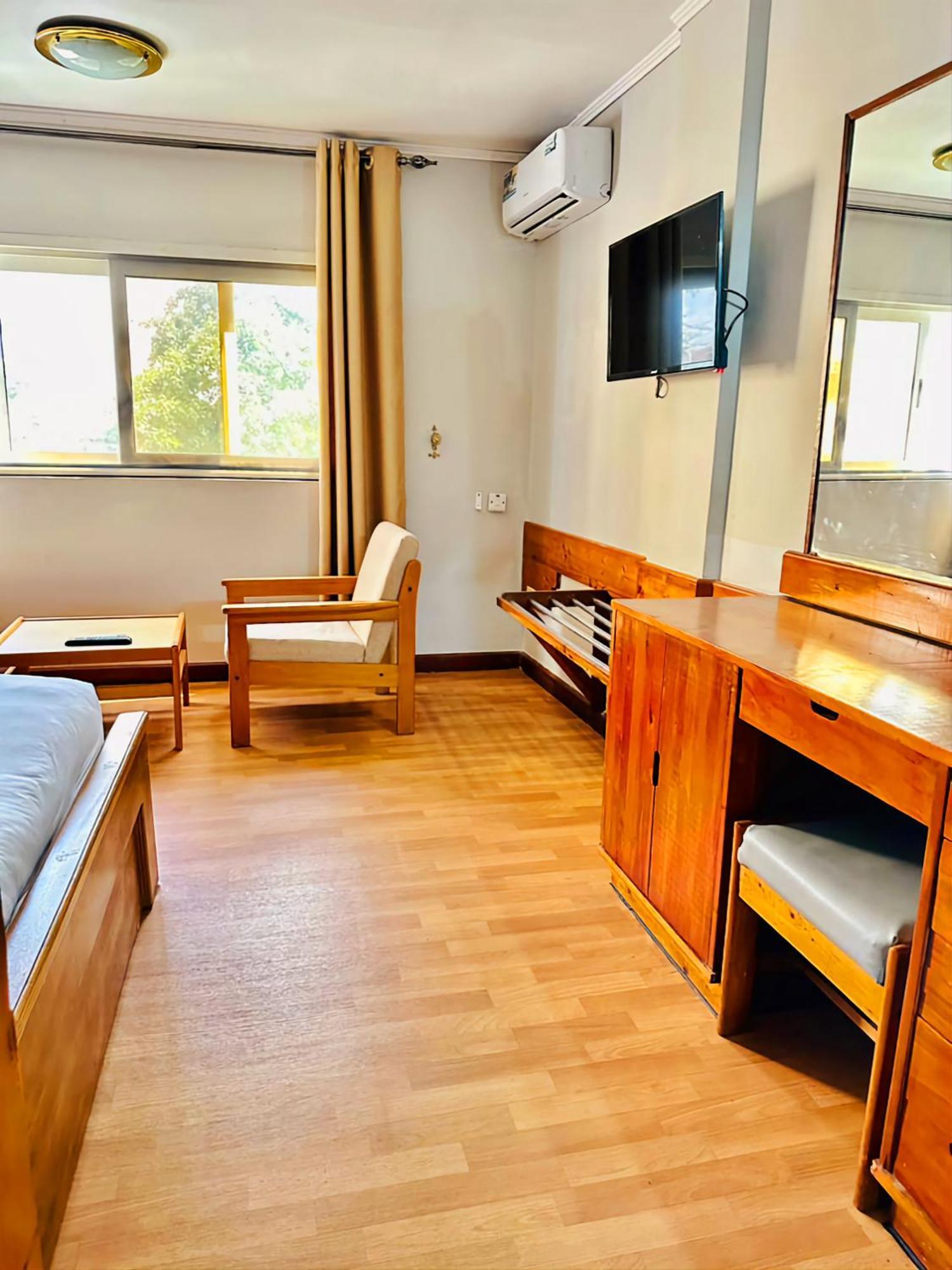Royal Village Hotel Dar es Salaam Bagian luar foto